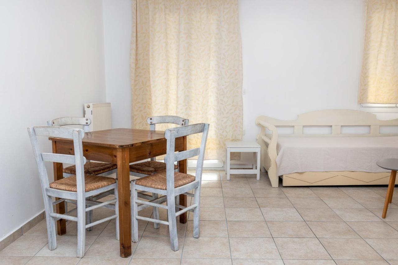 Depis Economy Apartments Naxos City المظهر الخارجي الصورة